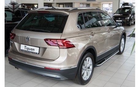 Подножки Volkswagen Tiguan