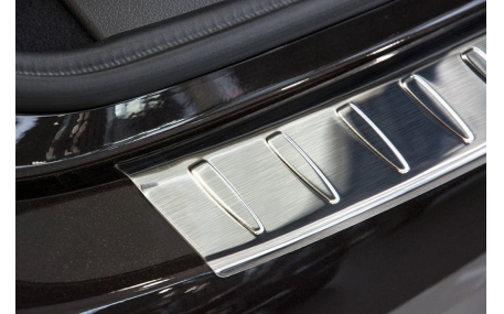 Накладка на задний бампер BMW 2 F46