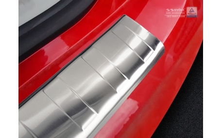 Накладка на задний бампер Toyota Prius