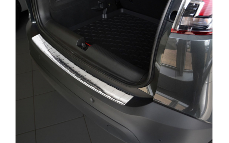 Накладка на задний бампер Opel Crossland X
