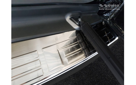 Накладка на задний бампер Toyota Land Cruiser Prado 150