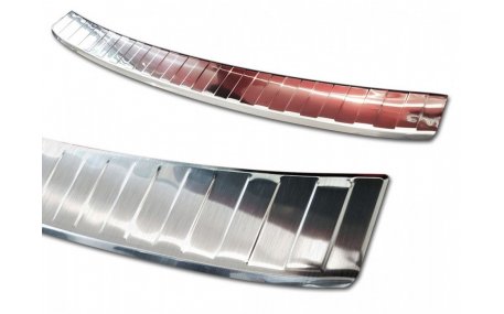 Накладка на задний бампер Mazda 3