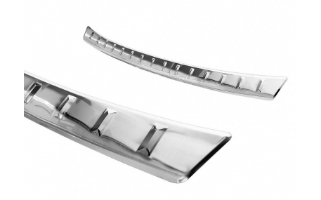 Накладка на задний бампер BMW 1 (F40)