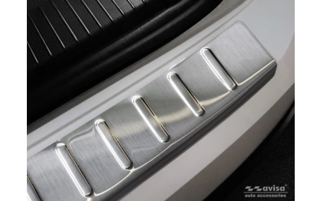 Накладка на задний бампер Volkswagen Touareg