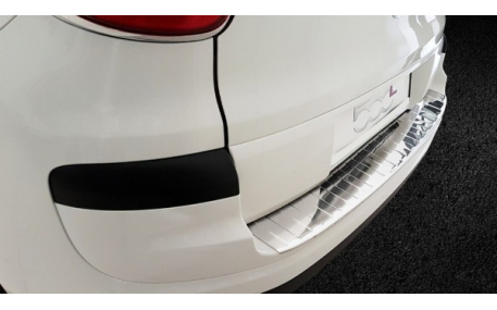 Накладка на задний бампер Fiat 500L