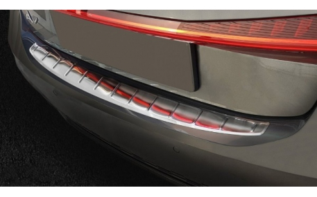 Накладка на задний бампер Audi A7 C8