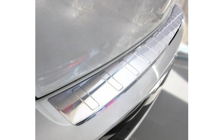 Накладка на задний бампер BMW X7 (G07)