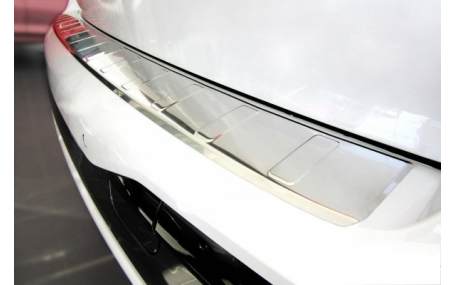 Накладка на задний бампер BMW X7 (G07)