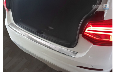 Накладка на задний бампер Audi Q2
