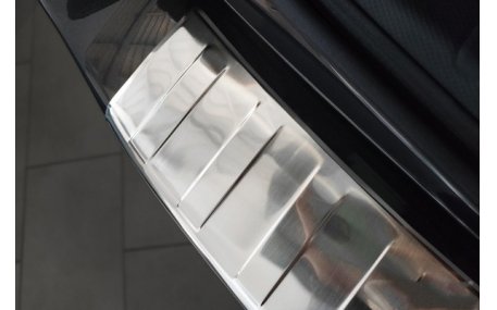 Накладка на задний бампер Subaru Forester