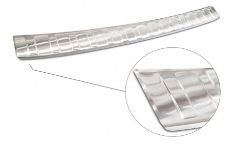 Накладка на задний бампер BMW X6 (F16)