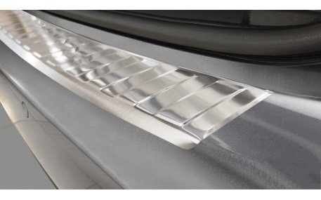 Накладка на задний бампер Peugeot 308 SW