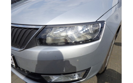 Ресницы Skoda Rapid