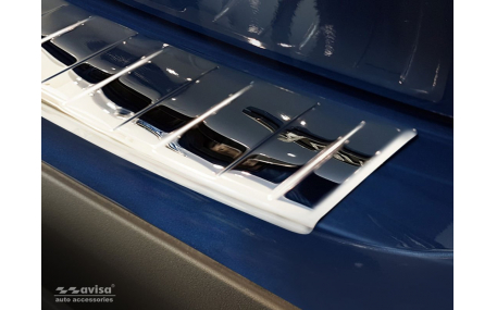 Накладка на задний бампер BMW X1 F48