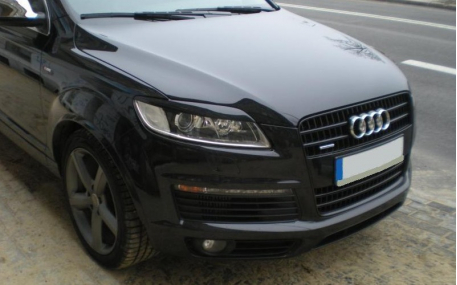 Ресницы AUDI Q7