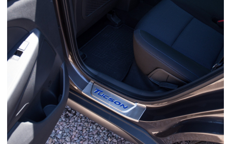 Накладки на пороги Hyundai Tucson