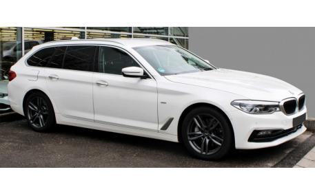 Накладка на задний бампер BMW 5 G31