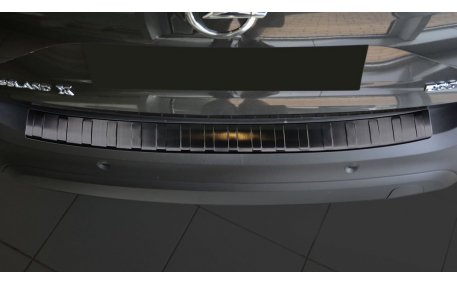 Накладка на задний бампер Opel Crossland X