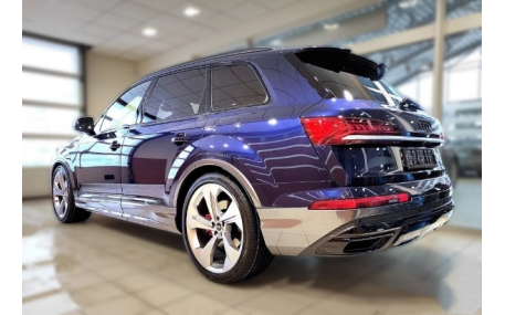 Накладка на задний бампер Audi Q7