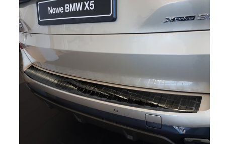 Накладка на задний бампер BMW X5 G05