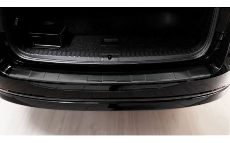 Накладка на задний бампер Skoda Octavia A8