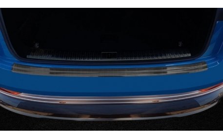 Накладка на задний бампер Audi E-Tron