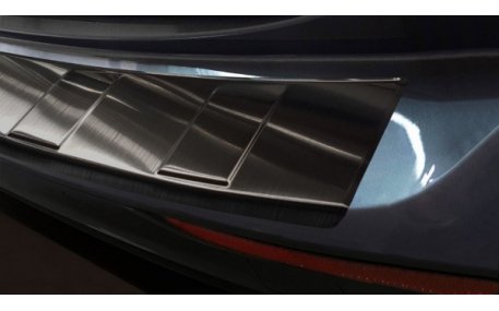 Накладка на задний бампер Volvo V60