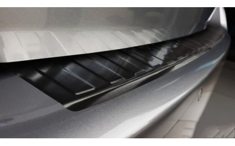 Накладка на задний бампер Peugeot 308 SW