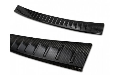 Накладка на задний бампер Volkswagen Golf 7