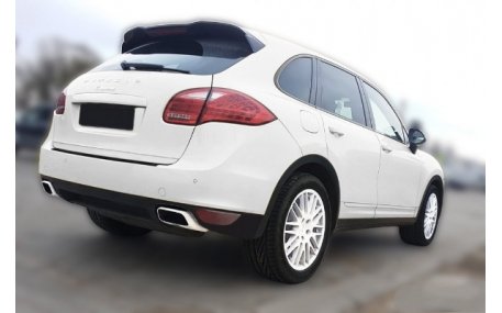 Накладка на задний бампер Porsche Cayenne 958