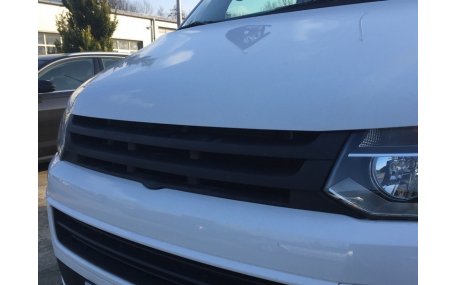 Решетка радиатора Volkswagen T5  