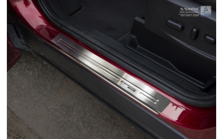 Накладки на пороги Ford Kuga