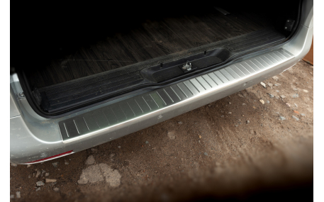 Накладка на задний бампер Mercedes Vito W447