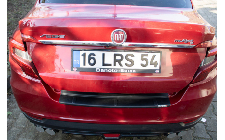 Накладка на задний бампер Fiat Tipo