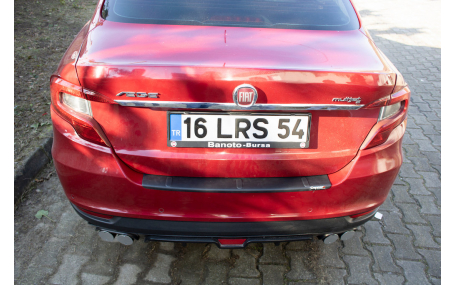 Накладка на задний бампер Fiat Tipo