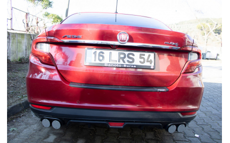 Накладка на задний бампер Fiat Tipo