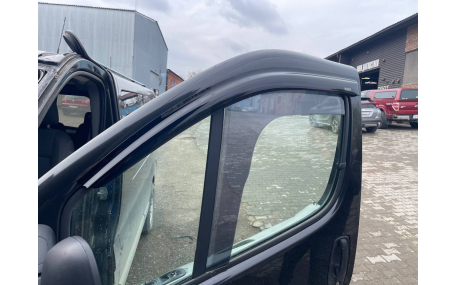 Дефлекторы окон Opel Vivaro