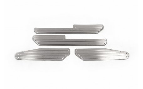 Накладки на пороги Volkswagen Amarok