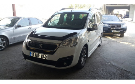 Дефлектор капота Citroen Berlingo