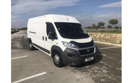 Дефлектор капота Citroen Jumper  