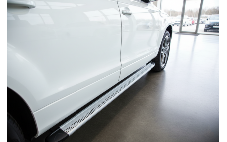 Подножки Audi Q7