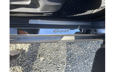Накладки на пороги Volkswagen Golf 4