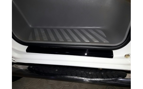 Накладки на пороги Mercedes Sprinter