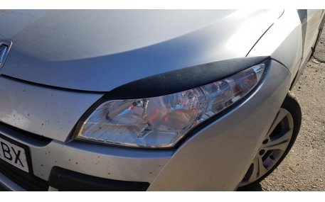 Ресницы Renault Megane