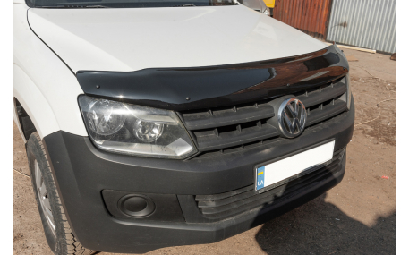 Дефлектор капота Volkswagen Amarok 