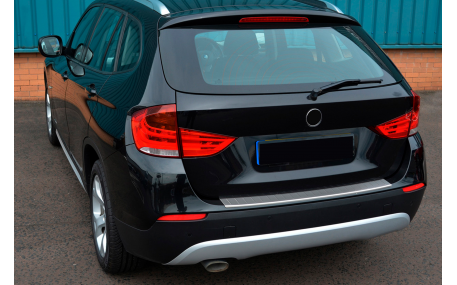 Накладка на задний бампер BMW X1 E84