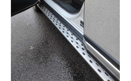 Подножки Mitsubishi Outlander 