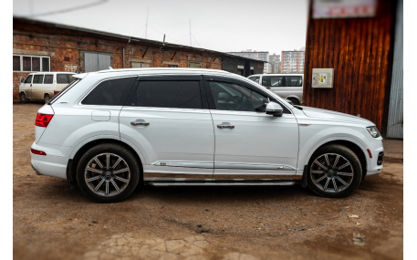 Подножки AUDI Q7