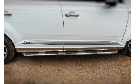 Подножки AUDI Q7