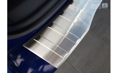 Накладка на задний бампер Ford Transit Courier